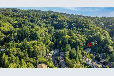 18505 SE Newport Way #F131, Issaquah, WA 98027 - Photo 28