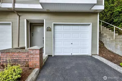 18505 SE Newport Way #F131, Issaquah, WA 98027 - Photo 24