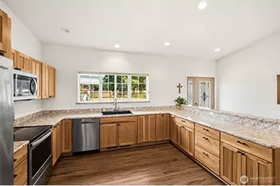 10305 187th Avenue SW, Rochester, WA 98579 - Photo 6