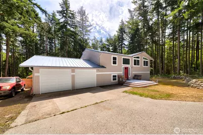 1074 N Estate Lane, Oak Harbor, WA 98277 - Photo 1