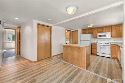 8141 Comox Road W, Blaine, WA 98230 - Photo 8