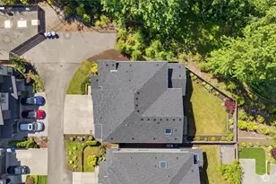 24309 NE 24th St, Sammamish, WA 98074 - Photo 36