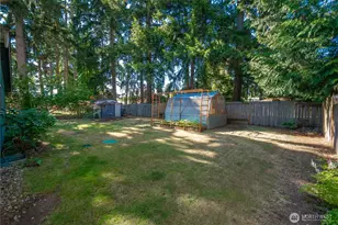 10701 125th St E, Puyallup, WA 98374 - Photo 32