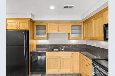1113 5th Avenue S #207, Edmonds, WA 98020 - Photo 6