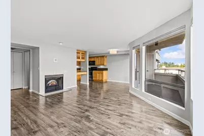 1113 5th Avenue S #207, Edmonds, WA 98020 - Photo 1