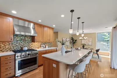 3225 W Mercer Way, Mercer Island, WA 98040 - Photo 8