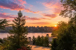 3225 W Mercer Way, Mercer Island, WA 98040 - Photo 4