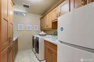 3225 W Mercer Way, Mercer Island, WA 98040 - Photo 12