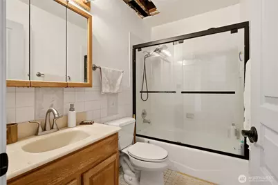 2703 Boylston Ave E #201, Seattle, WA 98102 - Photo 22