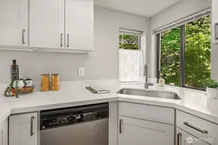 406 10th St, Kirkland, WA 98033 - Photo 12