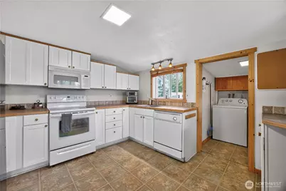 23617 Orting Kapowsin Highway E, Graham, WA 98338 - Photo 14