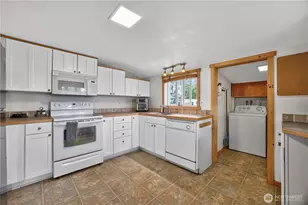 23617 Orting Kapowsin Hwy E, Graham, WA 98338 - Photo 14