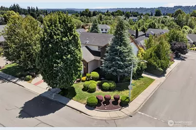722 E 18th St, La Center, WA 98629 - Photo 4