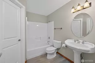 722 E 18th St, La Center, WA 98629 - Photo 32