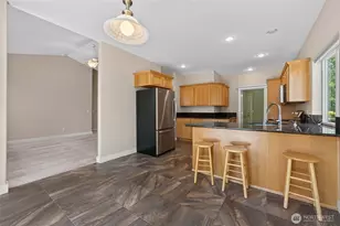 722 E 18th St, La Center, WA 98629 - Photo 12