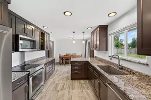 10521 50th Ave E, Tacoma, WA 98446 - Photo 8