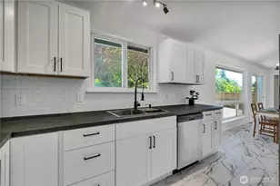 18504 38th Ave S, SeaTac, WA 98188 - Photo 12