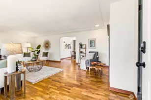 8423 E D St, Tacoma, WA 98445 - Photo 2