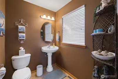 1108 Eckard Avenue, Port Angeles, WA 98362 - Photo 4