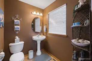 1108 Eckard Ave, Port Angeles, WA 98362 - Photo 4