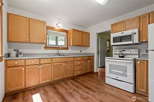 9281 Stein Rd, Custer, WA 98240 - Photo 8