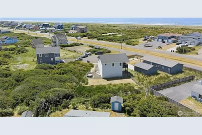 1054 Cedar Crest Court SW, Ocean Shores, WA 98569 - Photo 2
