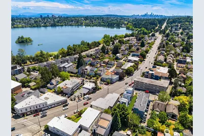 756 N 72nd Street #204, Seattle, WA 98103 - Photo 22