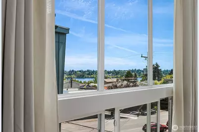 756 N 72nd Street #204, Seattle, WA 98103 - Photo 16