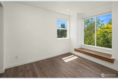 756 N 72nd Street #204, Seattle, WA 98103 - Photo 10