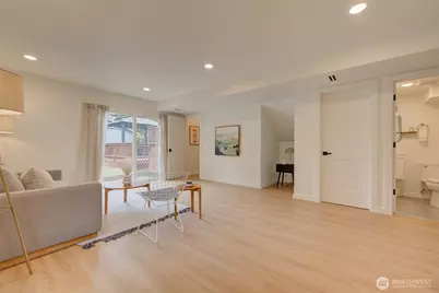 4303 NE 24th Street, Renton, WA 98059 - Photo 18