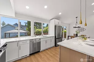 4303 NE 24th St, Renton, WA 98059 - Photo 10