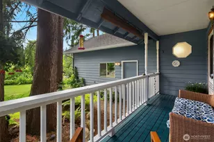 7805 186th St SW, Edmonds, WA 98026 - Photo 2