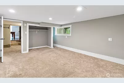 9656 Beacon Avenue S, Seattle, WA 98118 - Photo 22