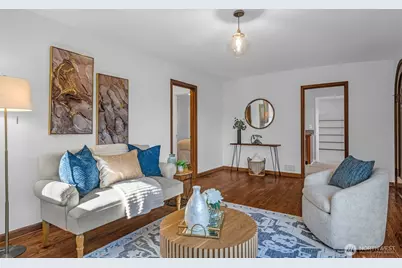 2301 Delmar Drive E, Seattle, WA 98102 - Photo 6