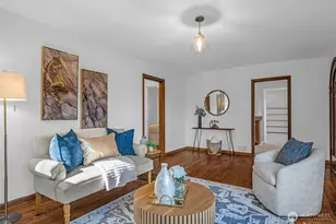 2301 Delmar Dr E, Seattle, WA 98102 - Photo 6