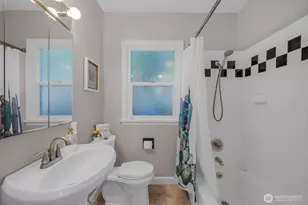 2301 Delmar Dr E, Seattle, WA 98102 - Photo 12