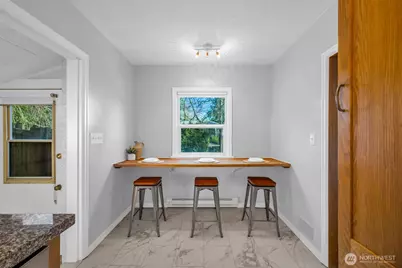 2301 Delmar Drive E, Seattle, WA 98102 - Photo 8