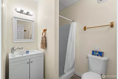 8625 Leeward Avenue NW, Seabeck, WA 98380 - Photo 32