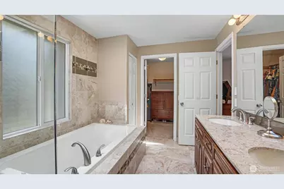 15532 156th Court SE, Renton, WA 98058 - Photo 26
