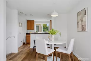 936 N 35th St, Seattle, WA 98103 - Photo 8