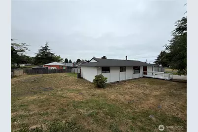826 N Beech Street, Port Angeles, WA 98362 - Photo 2