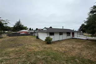 826 N Beech St, Port Angeles, WA 98362 - Photo 2