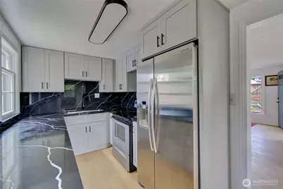 13504 35th Avenue S, Tukwila, WA 98168 - Photo 8