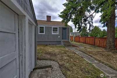 13504 35th Avenue S, Tukwila, WA 98168 - Photo 18