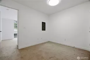 14013 Greenwood Ave N, Seattle, WA 98133 - Photo 18