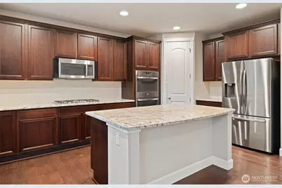 11320 Taylor Place, Gig Harbor, WA 98332 - Photo 18