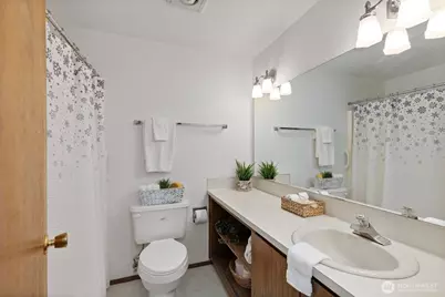 923 Pershing Avenue #205, Bremerton, WA 98312 - Photo 22