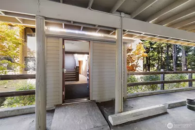 923 Pershing Avenue #205, Bremerton, WA 98312 - Photo 4