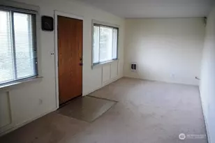 3708 S Perry St, Seattle, WA 98118 - Photo 2