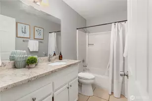 8227 NE 166th St, Kenmore, WA 98028 - Photo 14